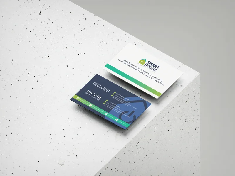 Mockup do cartão de visita Smart House — frente com logótipo e contactos