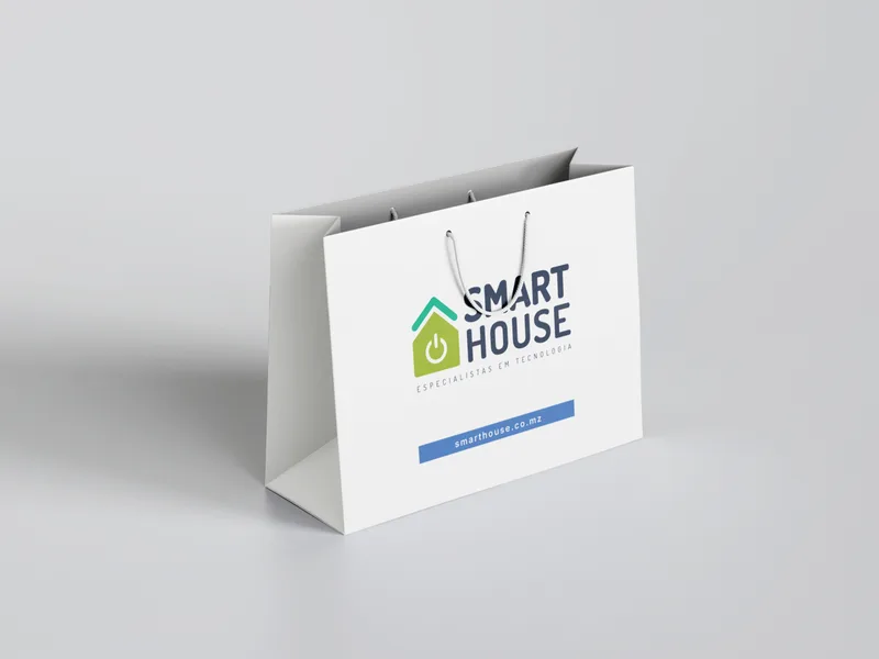 Mockup do saco de embalagem Smart House — identidade visual da marca